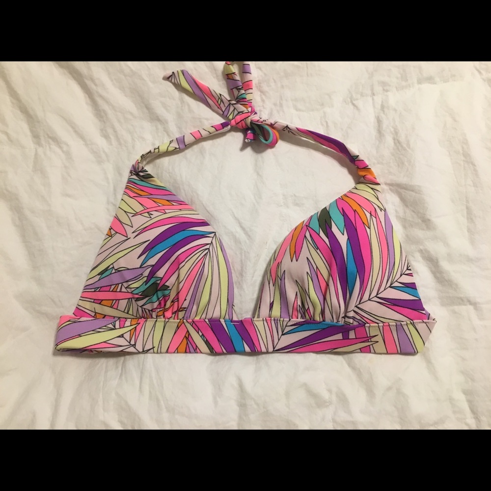 Push up VS bikini top